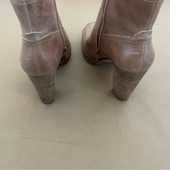 Tan Lucky brand heeled boots - Picture 4 of 4